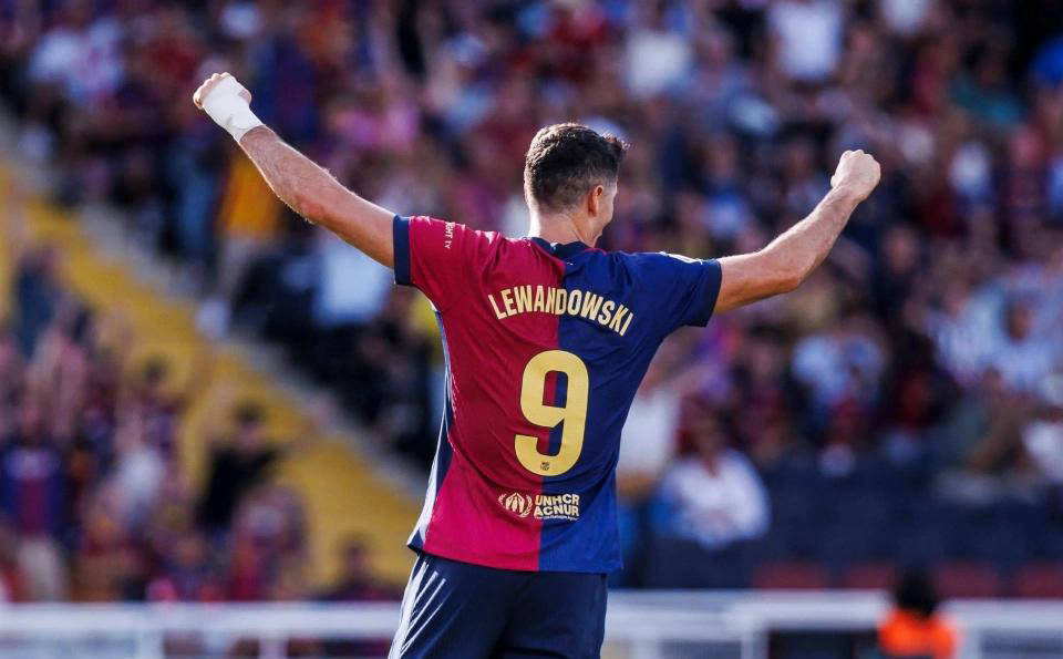 莱万多夫斯基或直接退役，巴萨寻找新中锋替代